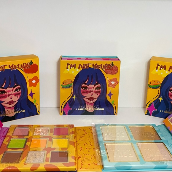 Eyeshadow bundle - Picture 7 of 9